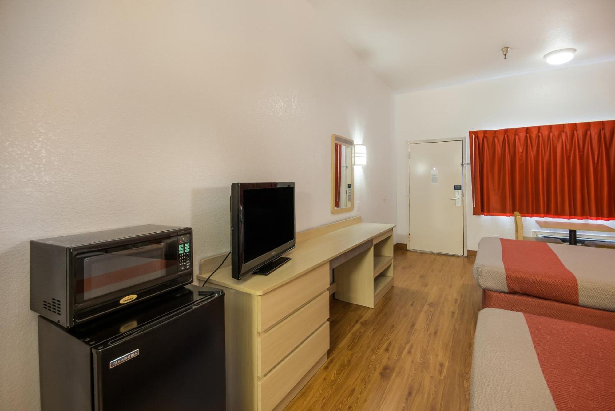 Americas Best Value Inn & Suites 亨博尔 外观 照片