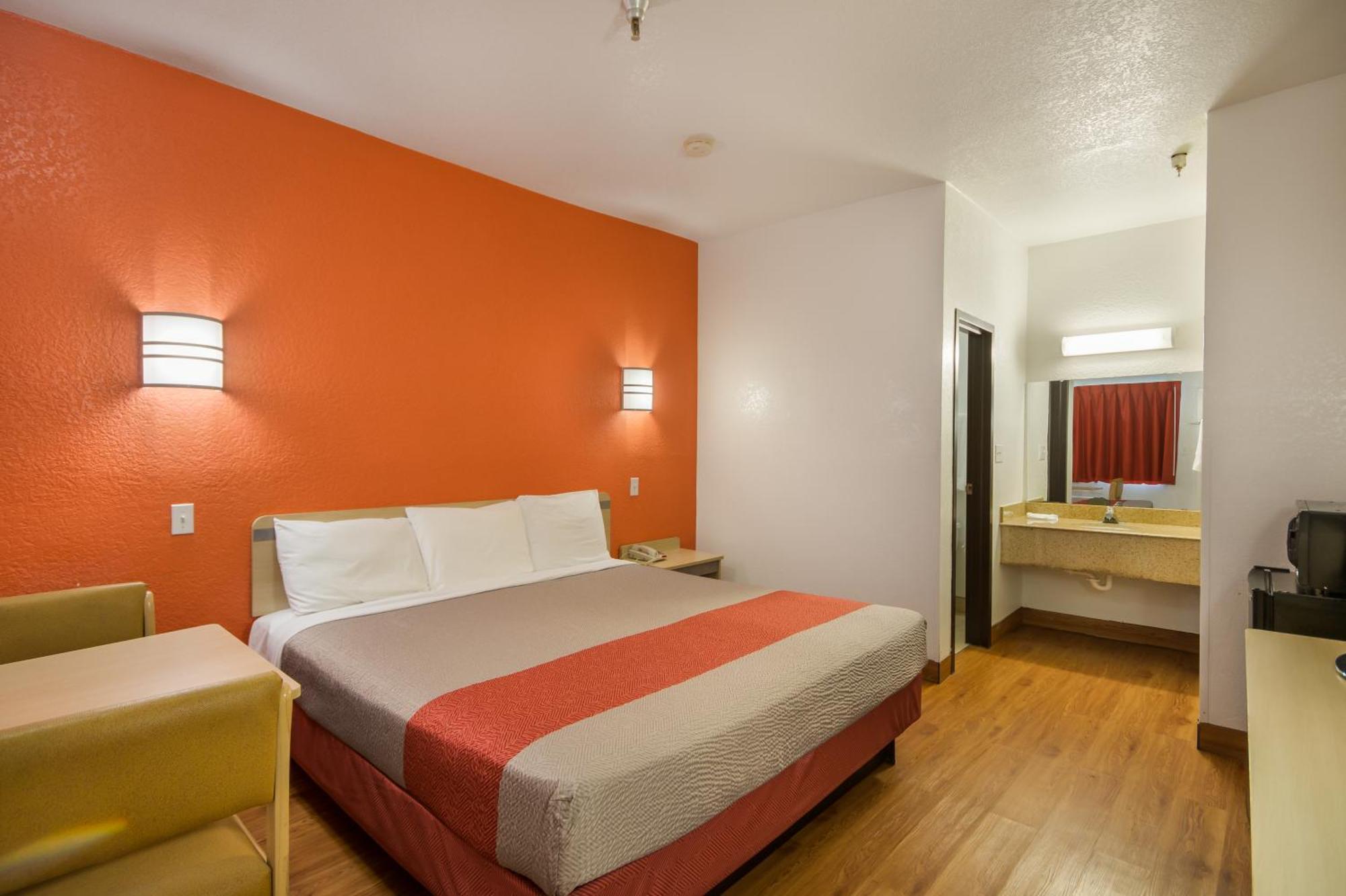Americas Best Value Inn & Suites 亨博尔 外观 照片
