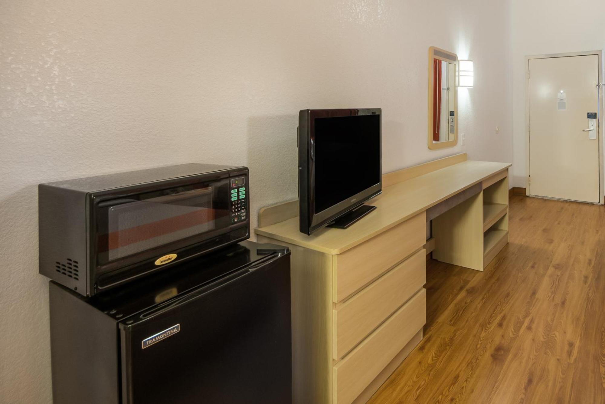 Americas Best Value Inn & Suites 亨博尔 外观 照片