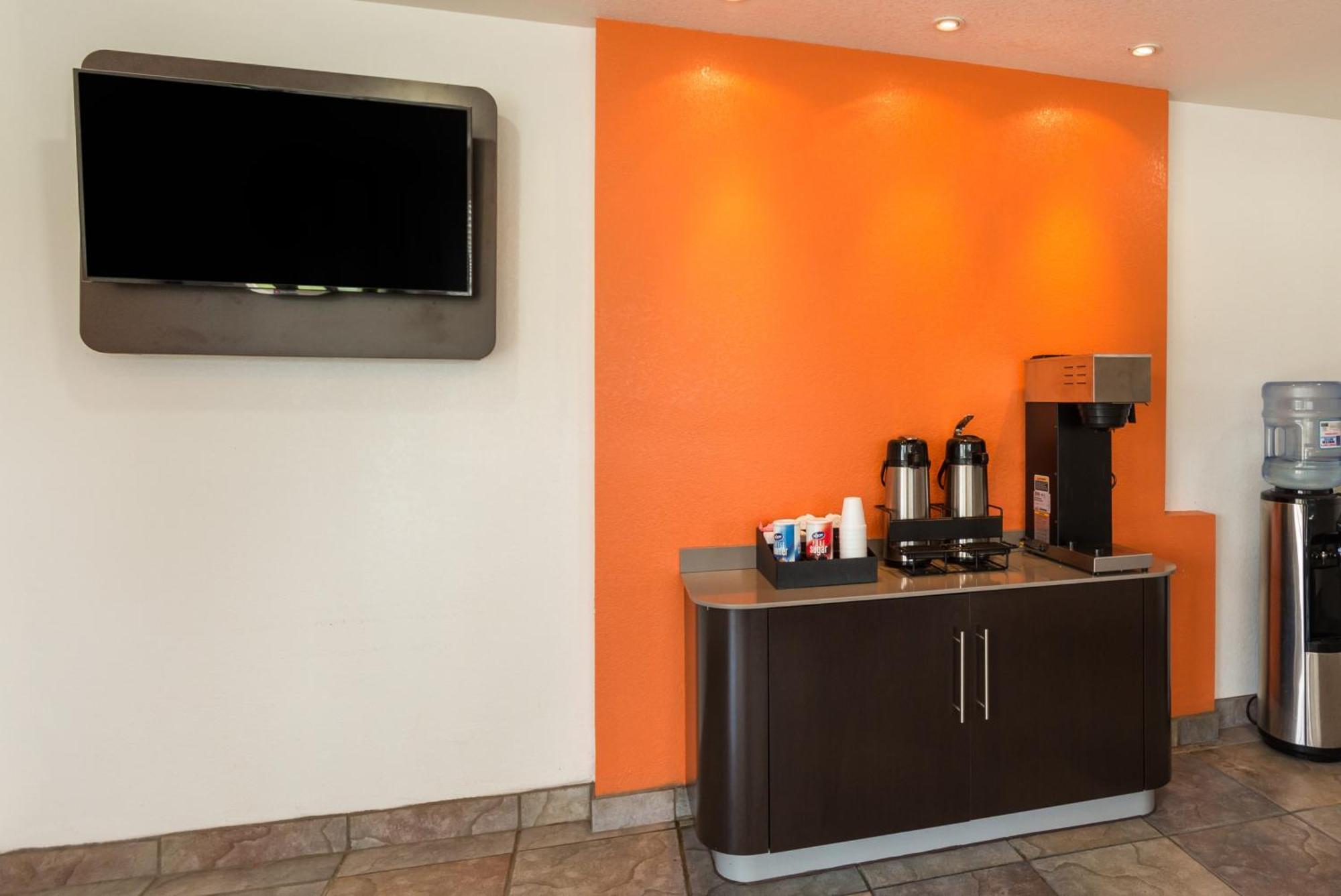 Americas Best Value Inn & Suites 亨博尔 外观 照片